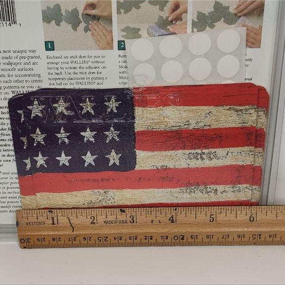 Flag Wallies Pre Pasted Wallpaper Cutouts 12114 Set of 25 Crafts Parades Books - Picture 7 of 12